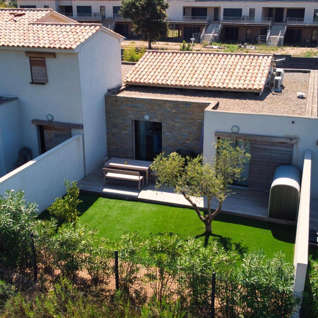 Villa Home Holiday A Cala Rossa Lecci Exterior foto